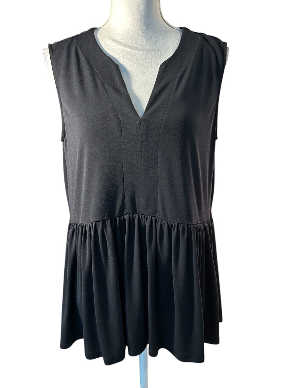 JW Style Sleeveless Black Peplum V-Neck Top